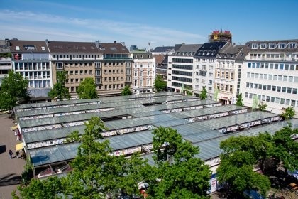 Carlsplatz Market