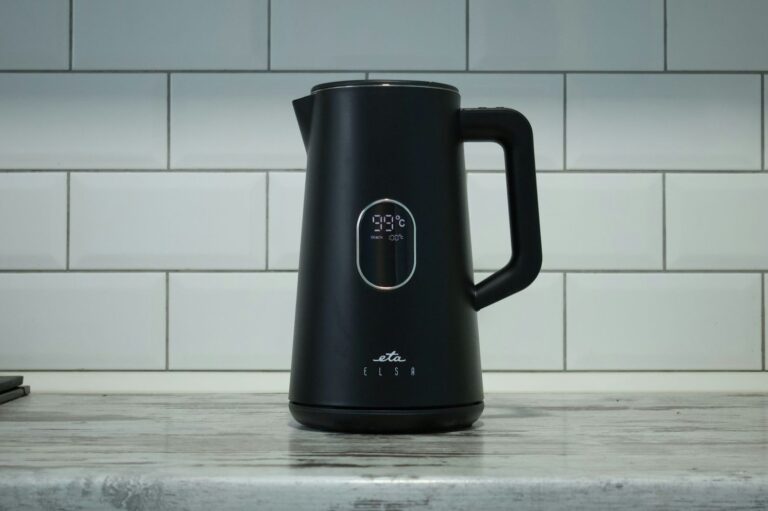 electric kettle cover pic