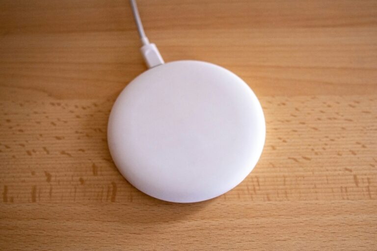 wireless charger cover pic